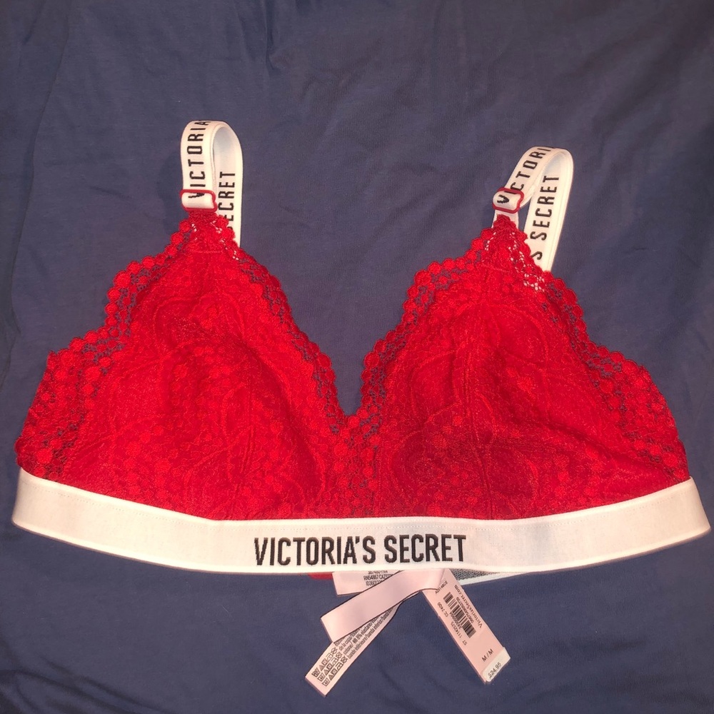 NWT Victoria’s Secret red lace bralette